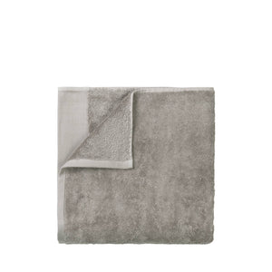 Blomus handdoek RIVA 50x100 cm Satellite (69126) - www.bath-living.com