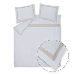 Vandyck Purity Allura wit dekbedovertrek met beige baan (PUD26202)