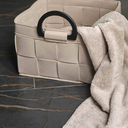 Aquanova Dix opbergmand beige - London handdoek Almond - www.bath-living.com