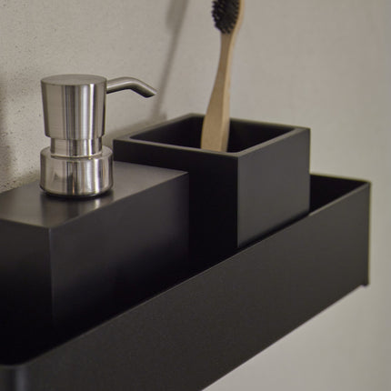 Aquanova Moon zeepdispenser en beker - Cyra wandplank / badkamer organizer - www.bath-living.com