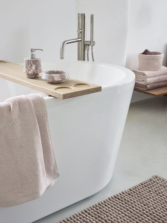 <h2>Colores suaves para tu baño</h2>