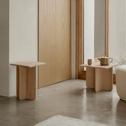 Blomus Engawa kruk en bijzettafel kleur Oak - www.bath-living.com