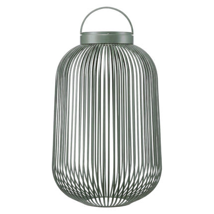 Grote groene lantaarn met oplaadbare led lamp van Blomus Lito met moderne uitstraling en verticale lijnen