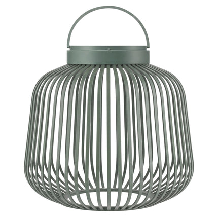 Kleine groene lantaarn met oplaadbare led lamp van Blomus Lito met moderne uitstraling en verticale lijnen