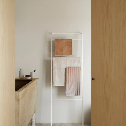 Blomus Modo handdoekladder White - Kua accessoires Micro Chip - www.bath-living.com