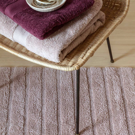Casilin California badmat Misty Pink - ingeweven streeppatroon - www.bath-living.com