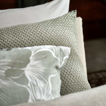 Vandyck Pure 82 sprei Thyme - dekbedovertrekken Bloomline en Satin Luxe - www.bath-living.com