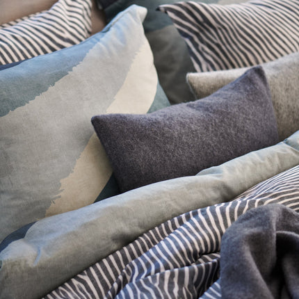 Vandyck Home Bellavita Oceanview sprei en kussensloop - dekbedovertrekken Dune en Stumble - www.bath-living.com