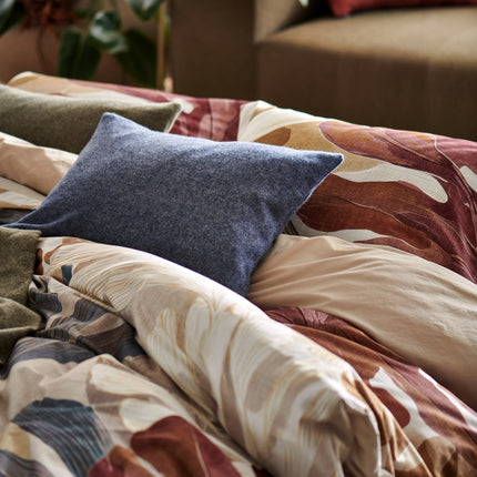 Vandyck dekbedovertrek Earthbound en Washed Cotton Linen - Home Serina kussensloop Blue Ink - www.bath-living.com