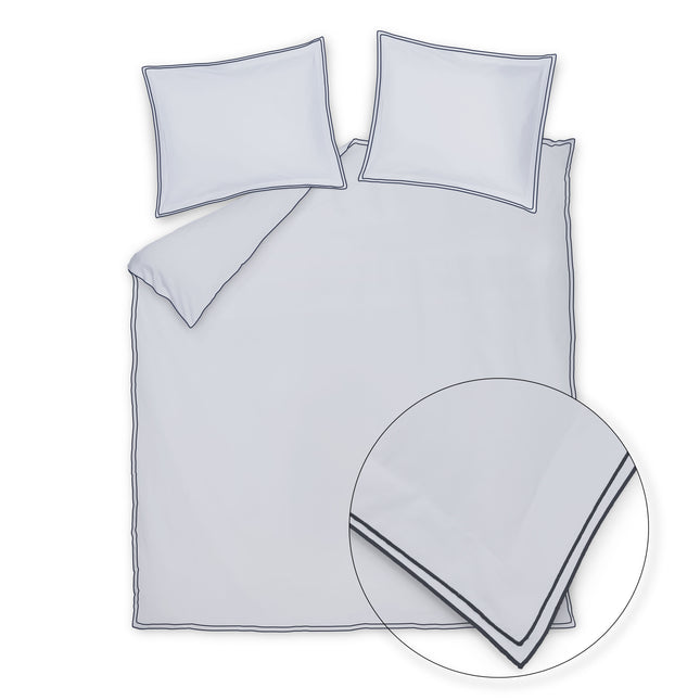 Vandyck witte overtrekset Purity Linora Blue Ink met dubbel blauw stiksel (PUJD26201)