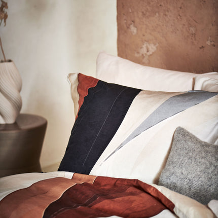 Vandyck Curva dekbedovertrek Cream Tan - kussensloop Home 99 Grey - www.bath-living.com