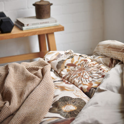 Vandyck Wild Bloom dekbedovertrek - Home 95 sprei Soft Tan - www.bath-living.com