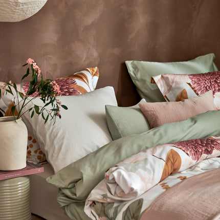 Vandyck Satin Luxe Smoke Green - Cotton Breeze White - Lunaria - Pure 68 Smoke Green & Blush - www.bath-living.com