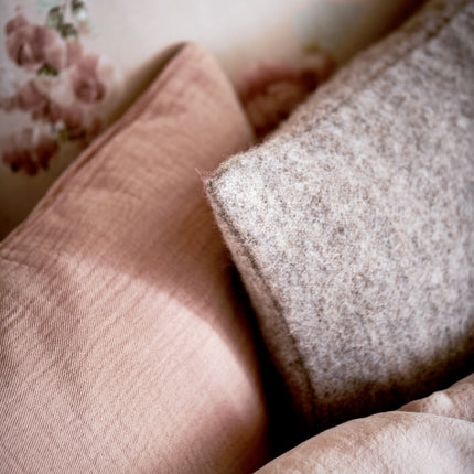 Vandyck kussenslopen / spreislopen - Pure 68 Blush - Home Bellavita Sand - www.bath-living.com