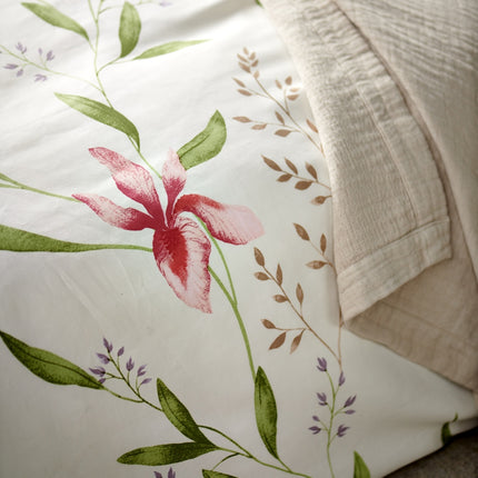 Cubierta nórdica de flores serenas en blanco 240x220 cm