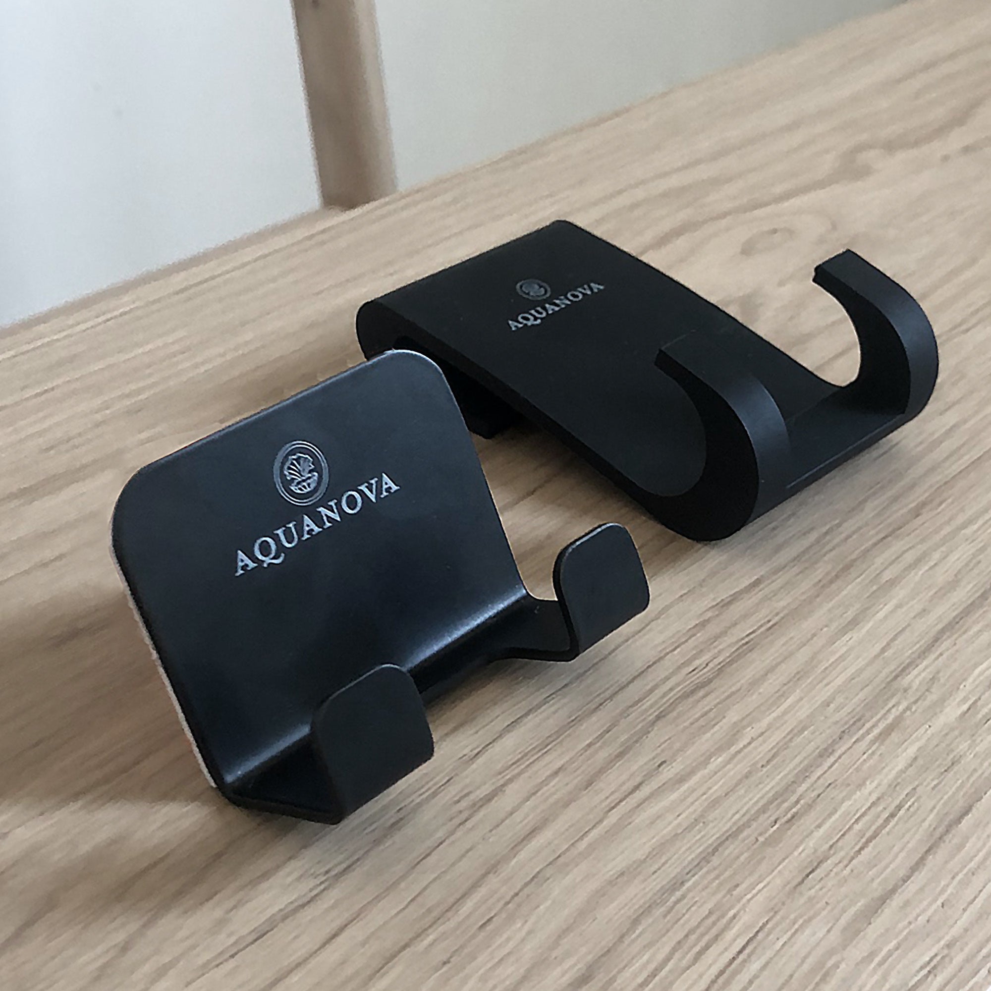 ACMETOP Douchewisser zwart, douchewisser met houder zonder boren, siliconen douchewisser 23,5 cm, raamwisser voor douche, badkamer, spiegel, glasreiniging, streepvrij ACMETOP Douchewisser zwart, douchewisser met houder zonder boren, siliconen douchewisser 23,5 cm, raamwisser voor douche, badkamer, spiegel, glasreiniging, streepvrij