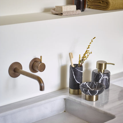 Nero Tissue holder Black